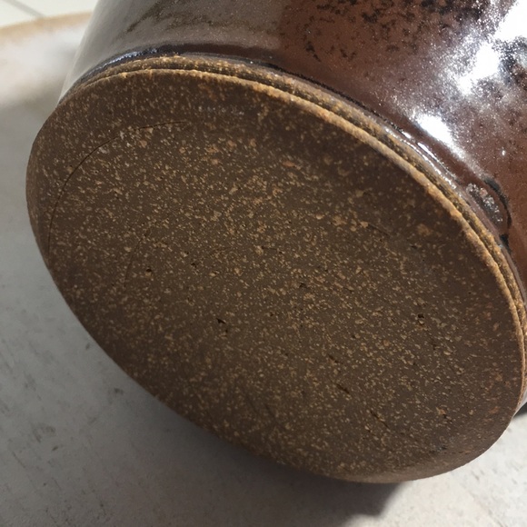 Vintage handcrafted pottery milk water pitcher - Picture 7 of 10